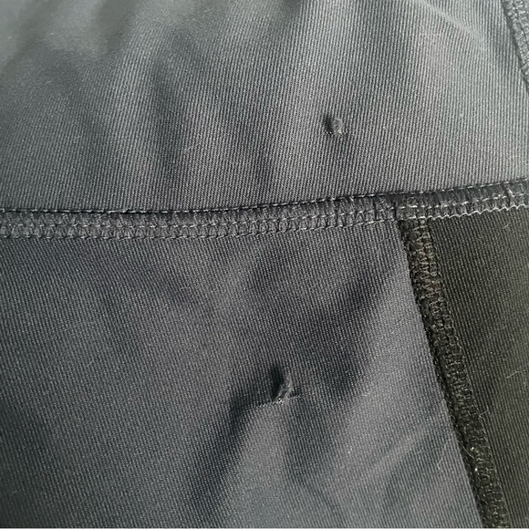 Bundle: 2 pairs of size small 90 Degree Leggings - Picture 2 of 16